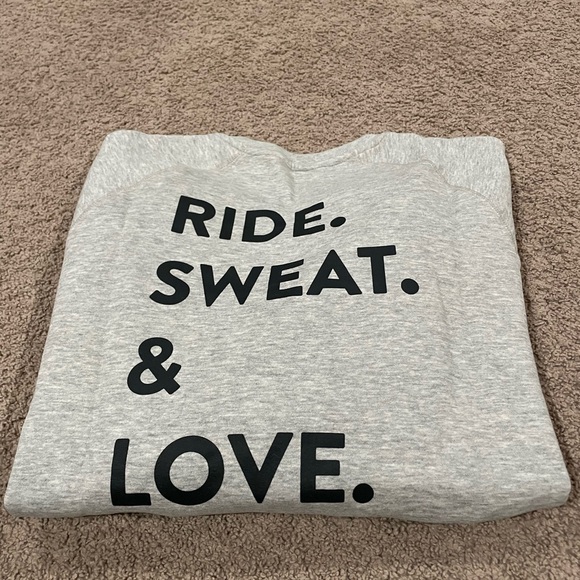 Peloton grey fleece, warm unwind crewneck sweater. Light grey. NWT in bag. - Picture 2 of 2